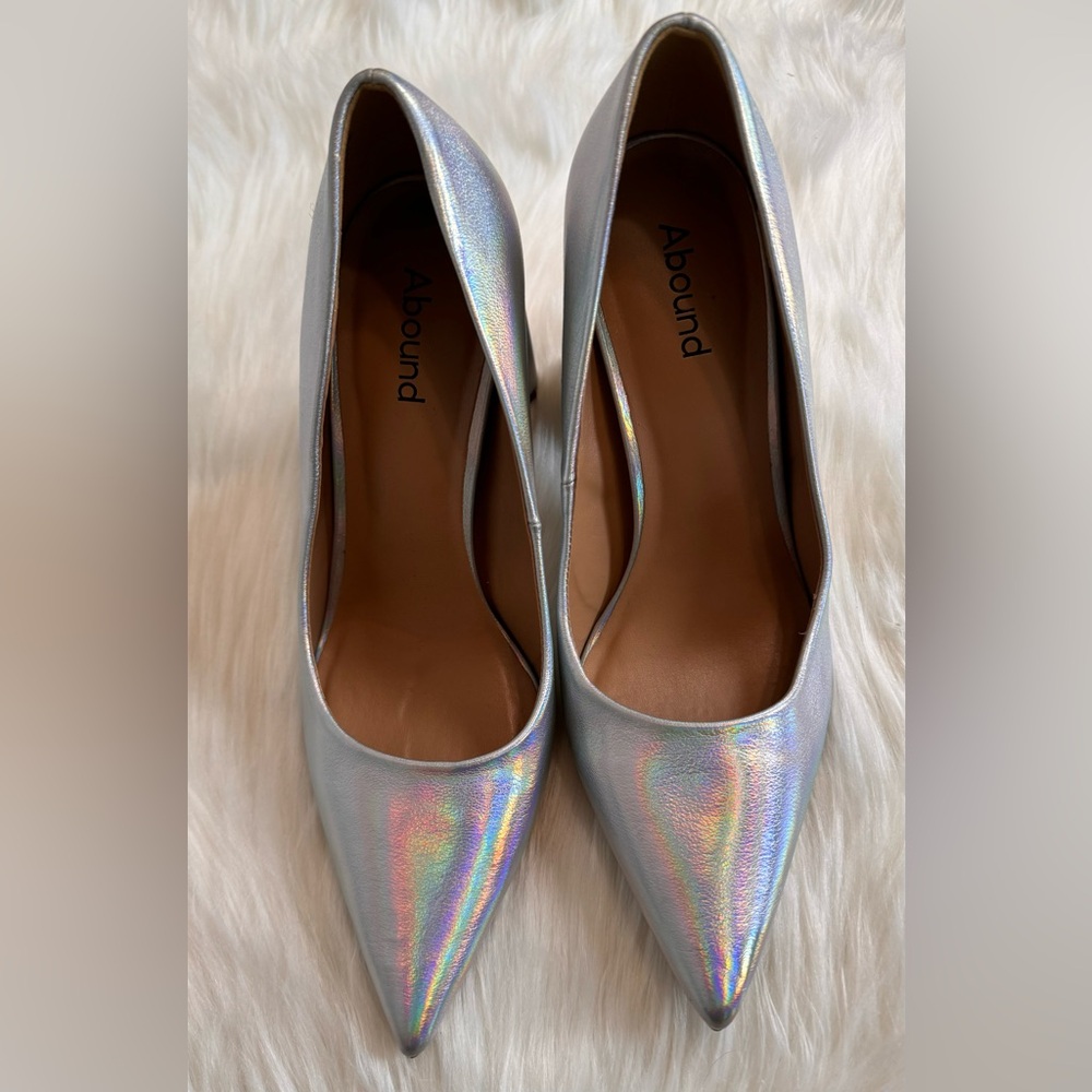 Abound Belize Triangle Block Heel Pointed Toe Pum… - image 3